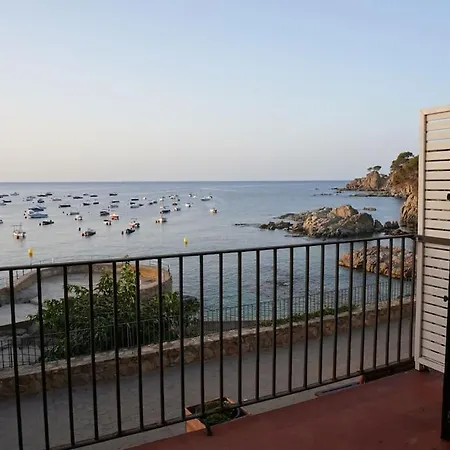 Apartment Seafront With Gorgeous Views